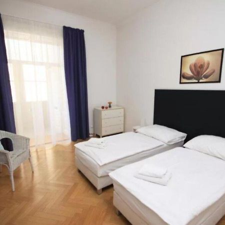 Leo Apartments Old Town Прага Экстерьер фото