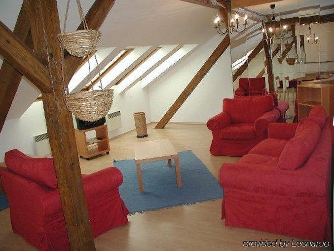 Leo Apartments Old Town Прага Интерьер фото