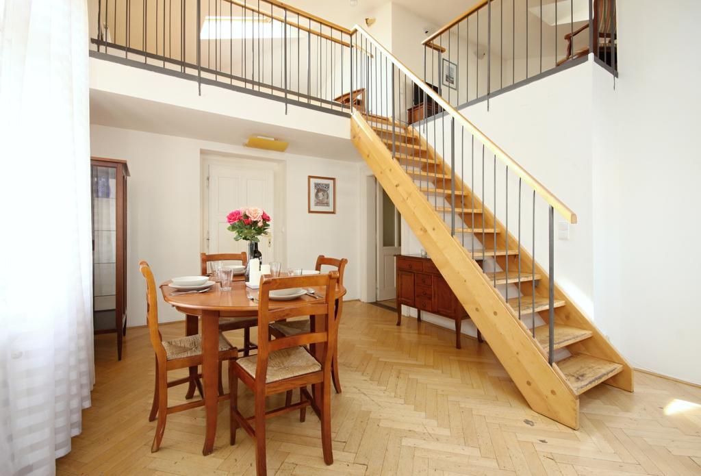Leo Apartments Old Town Прага Номер фото
