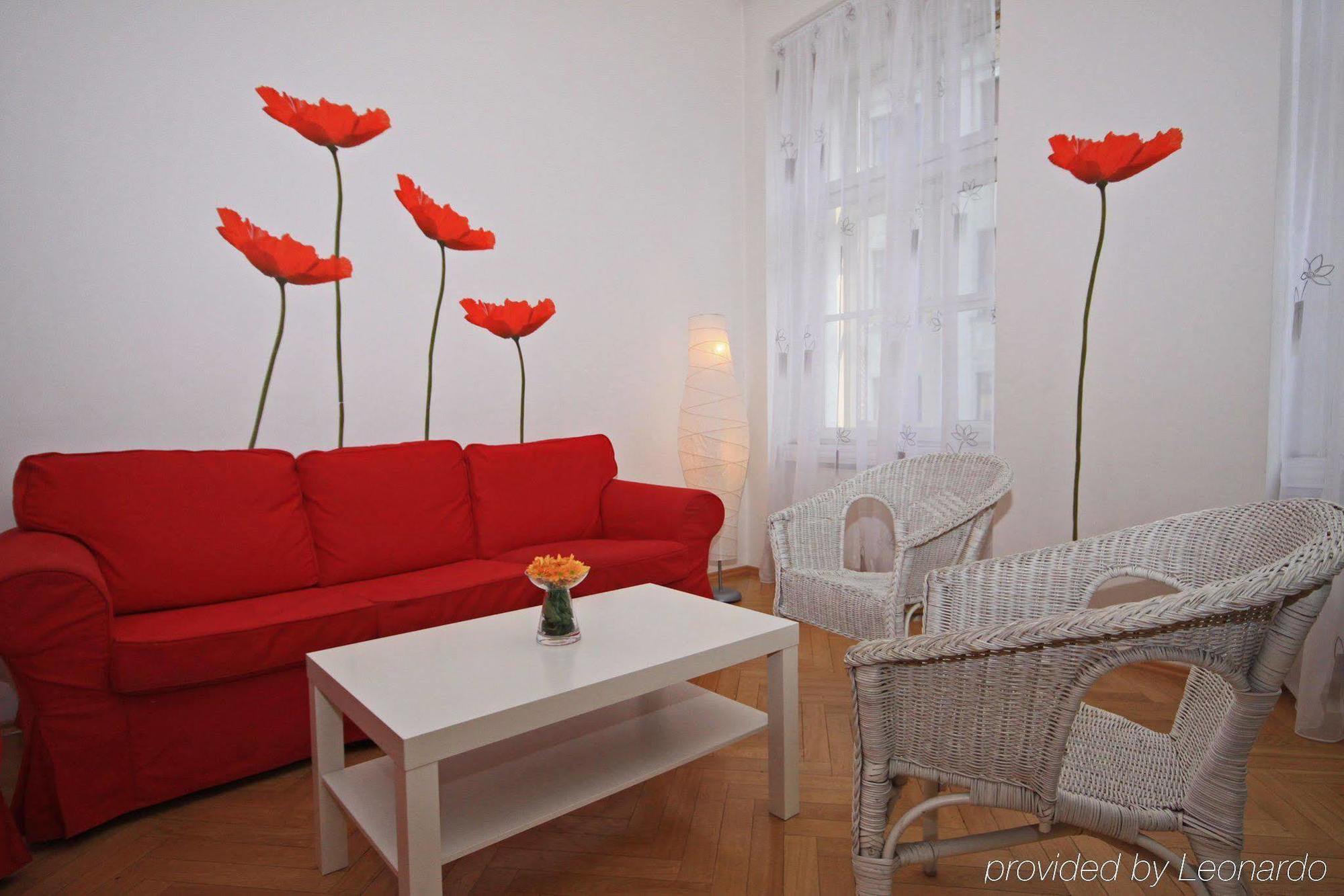 Leo Apartments Old Town Прага Экстерьер фото