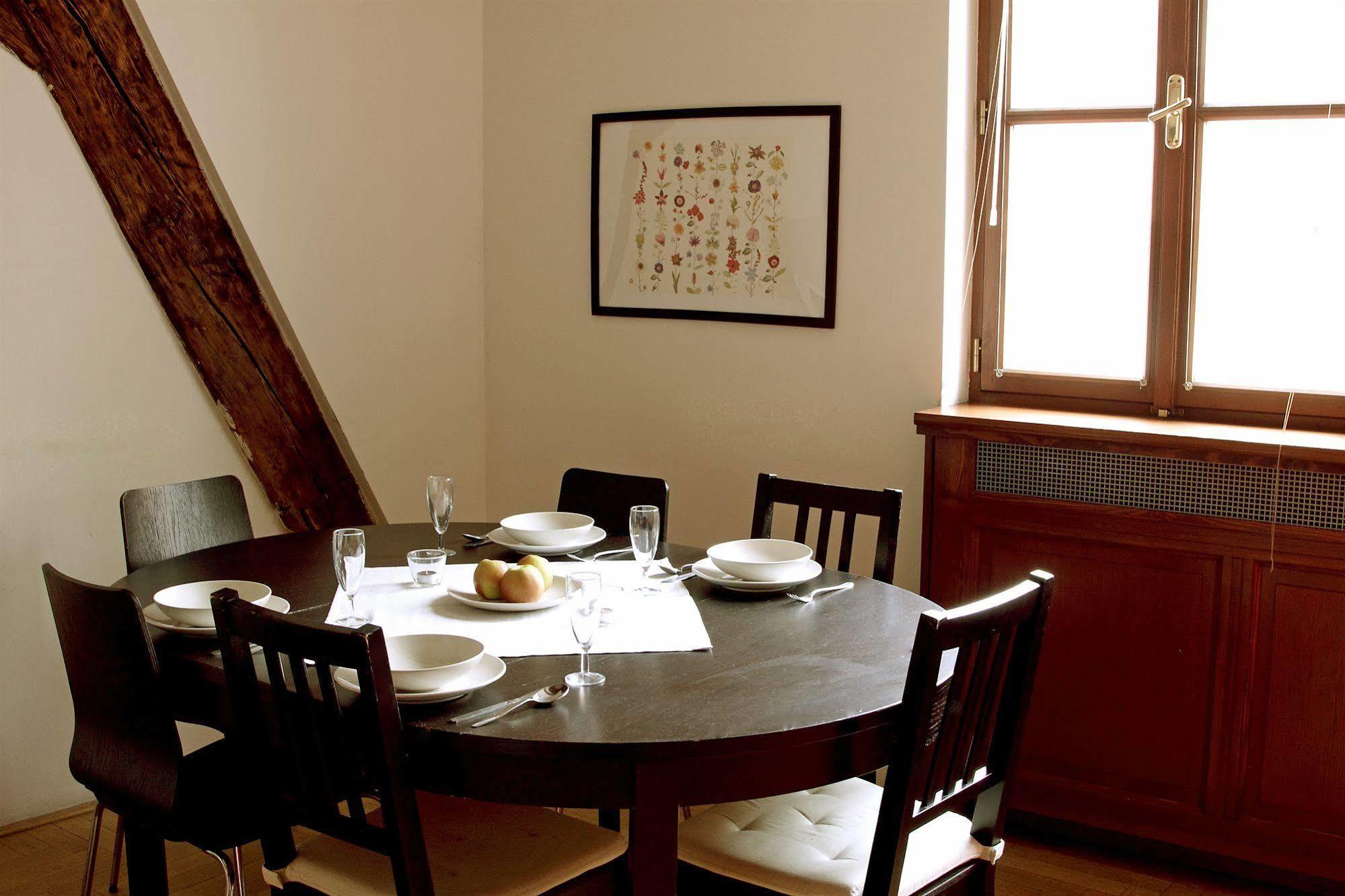 Leo Apartments Old Town Прага Экстерьер фото