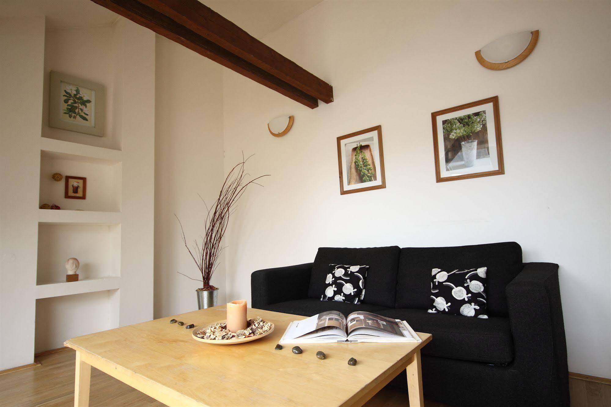 Leo Apartments Old Town Прага Экстерьер фото